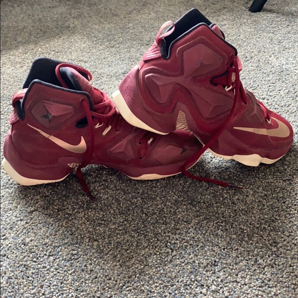 Nike LeBron 13